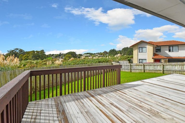 Photo of property in 87 Keri Vista Rise, Papakura, 2110