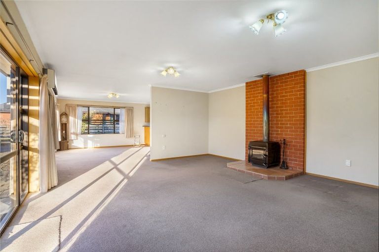 Photo of property in 35 Anne Street, Winton, 9720