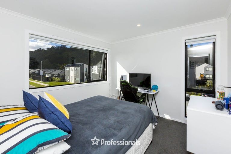 Photo of property in 76 Mawai Hakona Drive, Wallaceville, Upper Hutt, 5018