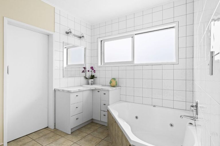 Photo of property in 209 Ikanui Road, Frimley, Hastings, 4120