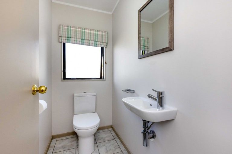 Photo of property in 7 Penlington Place, Havelock North, 4130