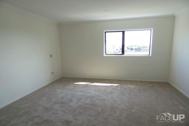 Photo of property in 11 Te Aho Matua Road, Hobsonville, Auckland, 0616