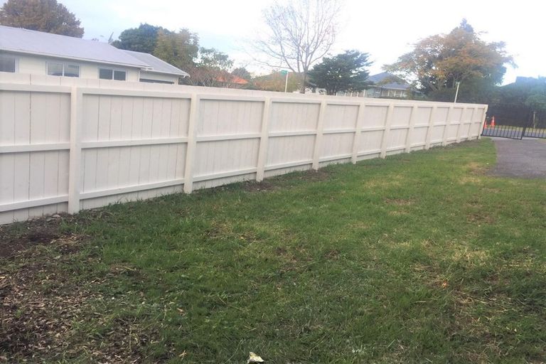 Photo of property in 44 Kervil Avenue, Te Atatu Peninsula, Auckland, 0610