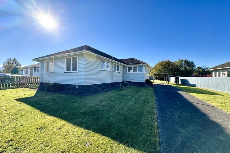Photo of property in 12 Hartgill Crescent, Dannevirke, 4930