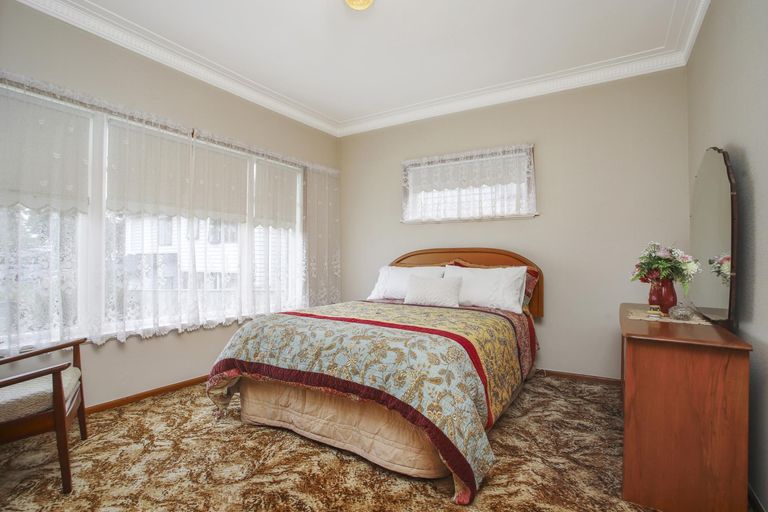 Photo of property in 102 Mountain Road, Mangere Bridge, Auckland, 2022