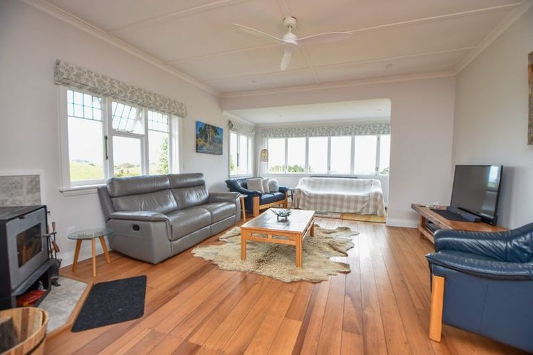 Photo of property in 180 Te Wharau Road, Admiral Hill, Masterton, 5883