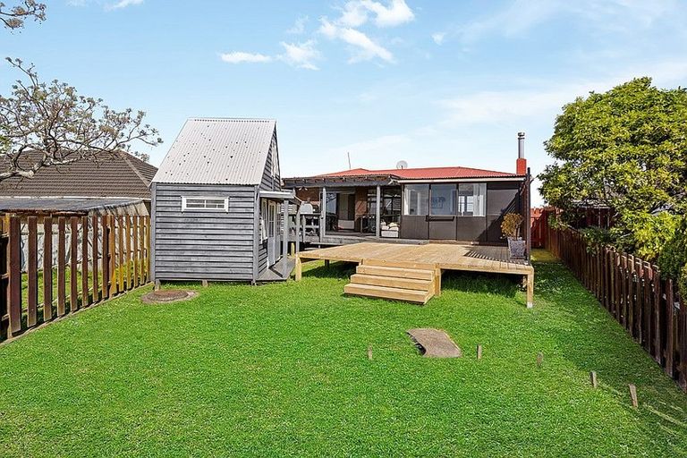 Photo of property in 18 Prangley Avenue, Mangere, Auckland, 2022
