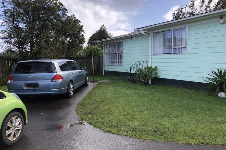 Photo of property in 10 Ewbank Place, Manurewa, Auckland, 2102
