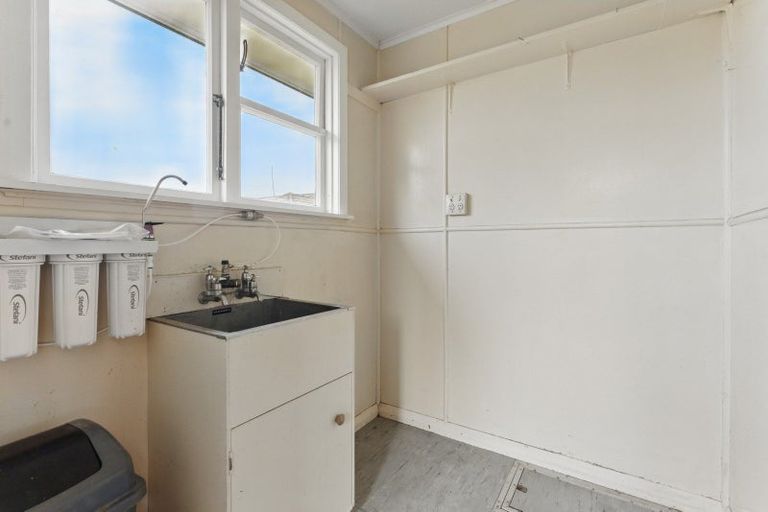 Photo of property in 11 Ward Street, Bulls, 4818