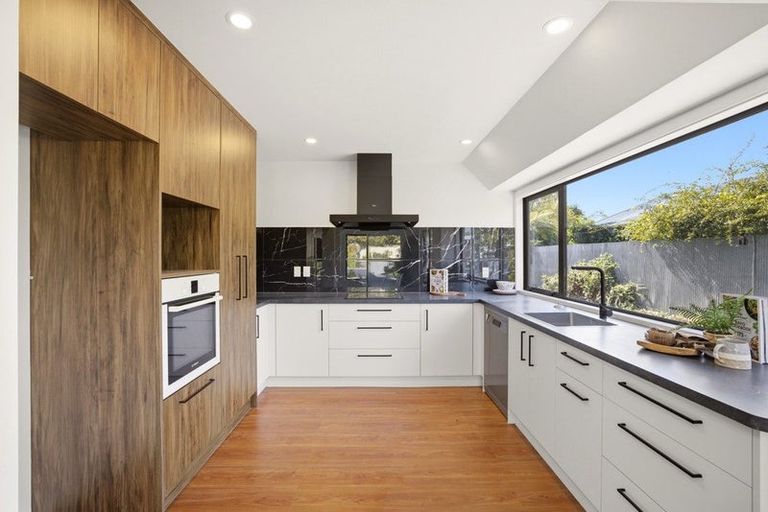 Photo of property in 15/126 Idris Road, Strowan, Christchurch, 8052