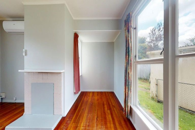 Photo of property in 1 Kotare Street, Aramoho, Whanganui, 4500
