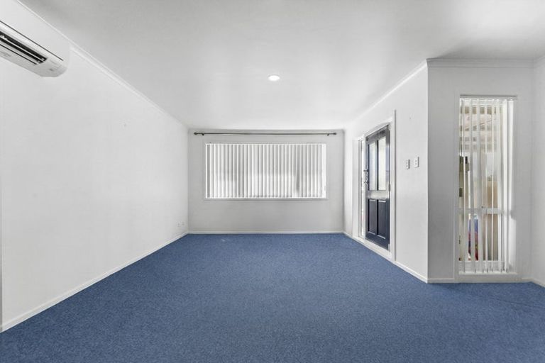 Photo of property in 43 President Avenue, Papakura, 2110
