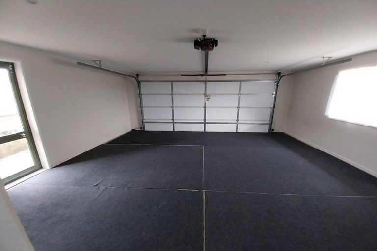 Photo of property in 57 Bluebird Crescent, Unsworth Heights, Auckland, 0632