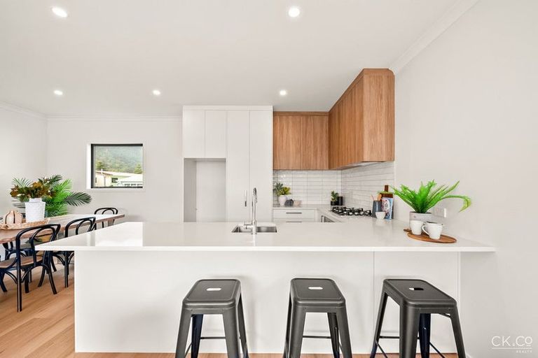 Photo of property in 62a Bell Road, Waiwhetu, Lower Hutt, 5010