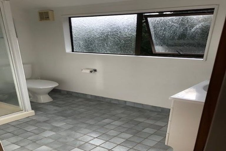 Photo of property in 30 Wingfield Place, Churton Park, Wellington, 6037