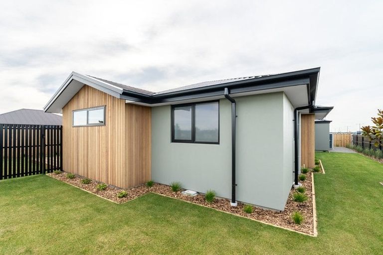 Photo of property in 26 Privet Way, Rolleston, 7678