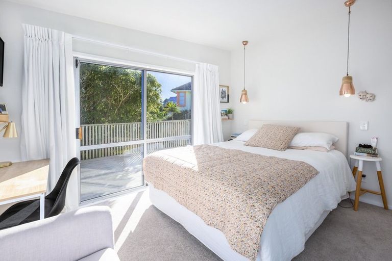 Photo of property in 1 The Spinney, Titahi Bay, Porirua, 5022