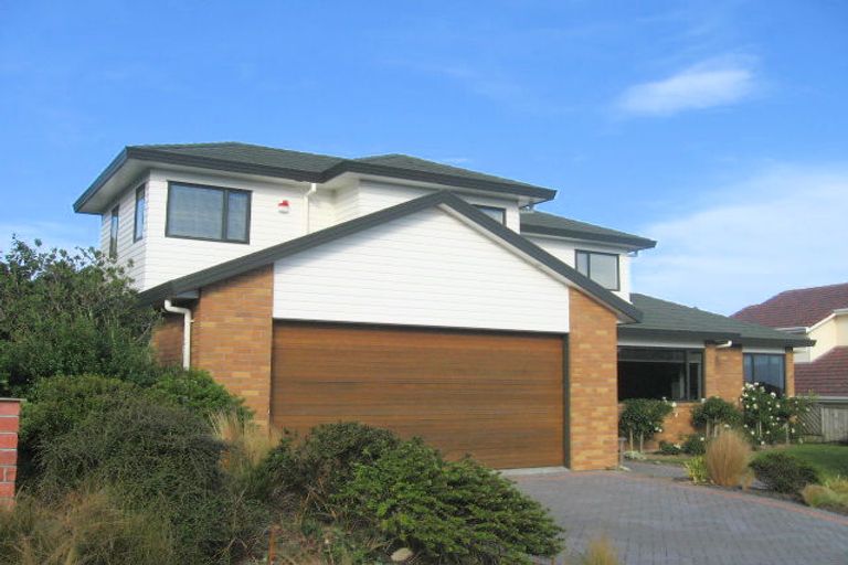Photo of property in 36 Halladale Road, Papakowhai, Porirua, 5024