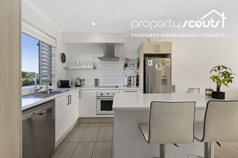 Photo of property in 6 Shelduck Way, Hobsonville, Auckland, 0616