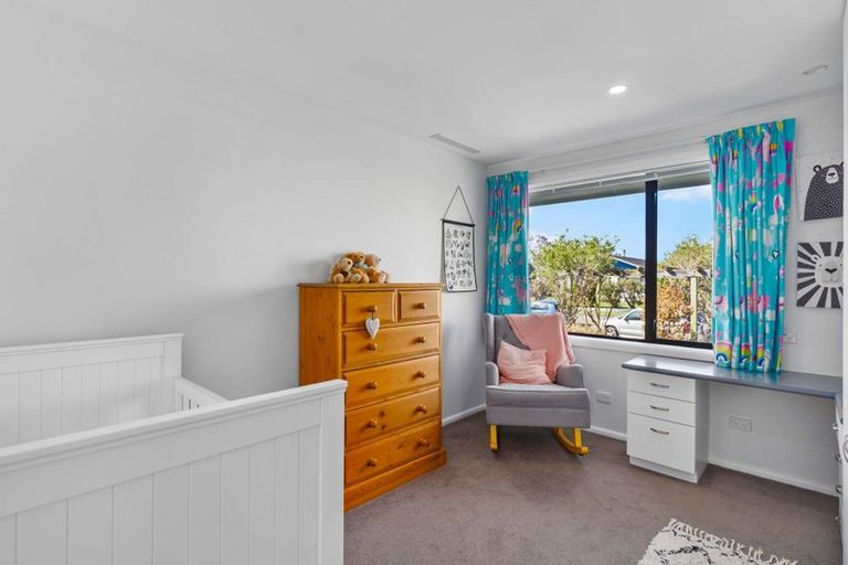 Photo of property in 10 Parkview Place, Avonhead, Christchurch, 8042