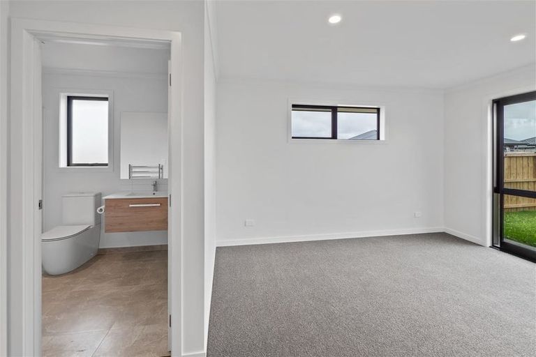 Photo of property in 4 Gemstone Place, Rolleston, 7615