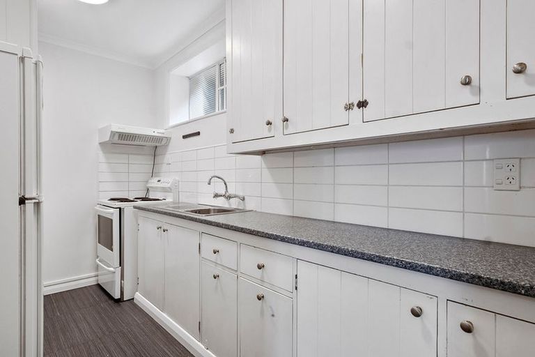 Photo of property in 47a Manor Place, Dunedin Central, Dunedin, 9016