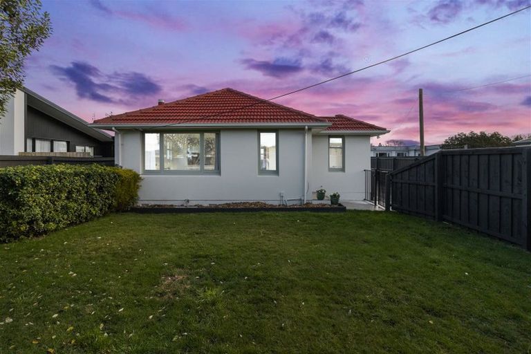 Photo of property in 98 Amyes Road, Hornby, Christchurch, 8042
