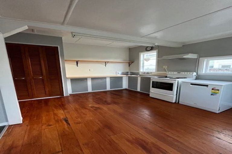 Photo of property in 7 Huia Street, Petone, Lower Hutt, 5012