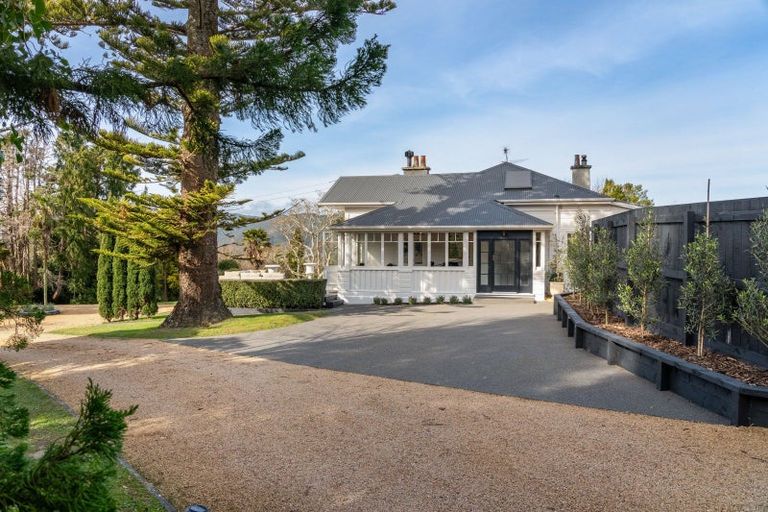 Photo of property in 33 Wairere Road, Belmont, Lower Hutt, 5010