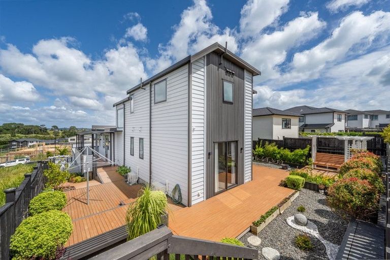 Photo of property in 4 Hapukupuku Avenue, Beachlands, Auckland, 2018
