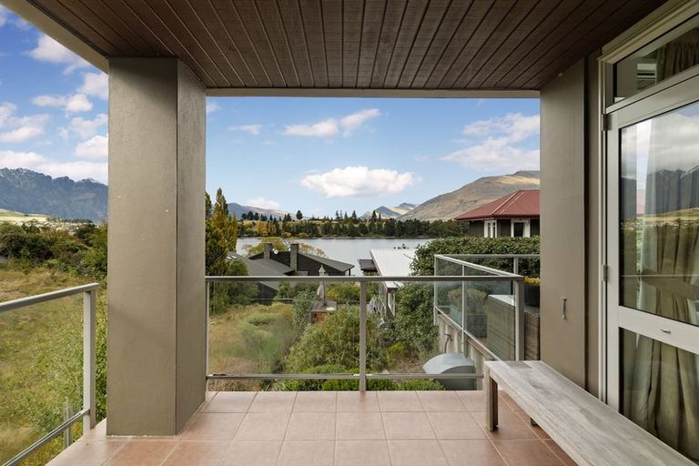 Photo of property in Rahiri Apartments, 2/23 Adelaide Street, Queenstown, 9300
