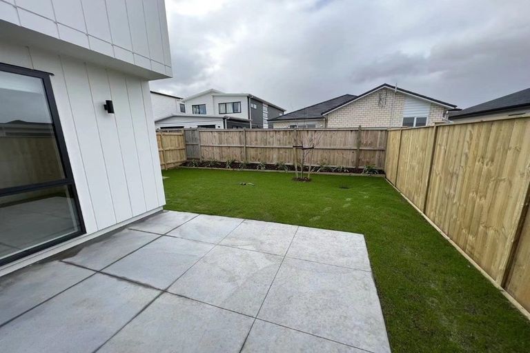 Photo of property in 23 Exmoor Road, Karaka, Papakura, 2113