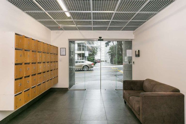 Photo of property in Hume House, 19/152 The Terrace, Wellington Central, Wellington, 6011
