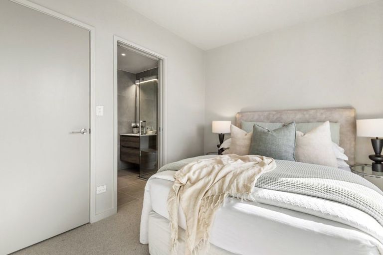 Photo of property in 11b Windlass Street, Long Bay, Auckland, 0630