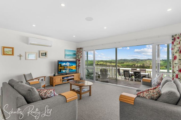 Photo of property in 70 Te Pahi River Drive, Paparoa, 0583