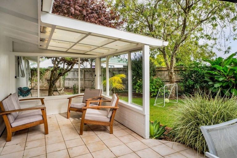 Photo of property in 5 Prudence Place, Oakura, 4314