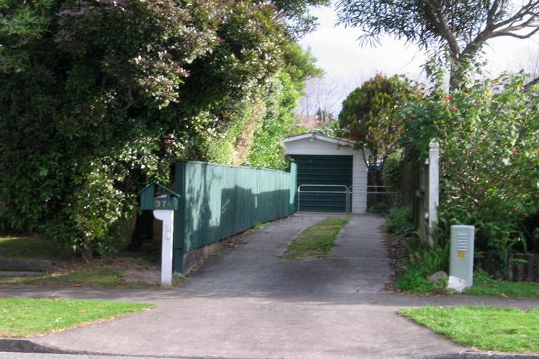 Photo of property in 37 Nimmo Avenue, Waikanae, 5036