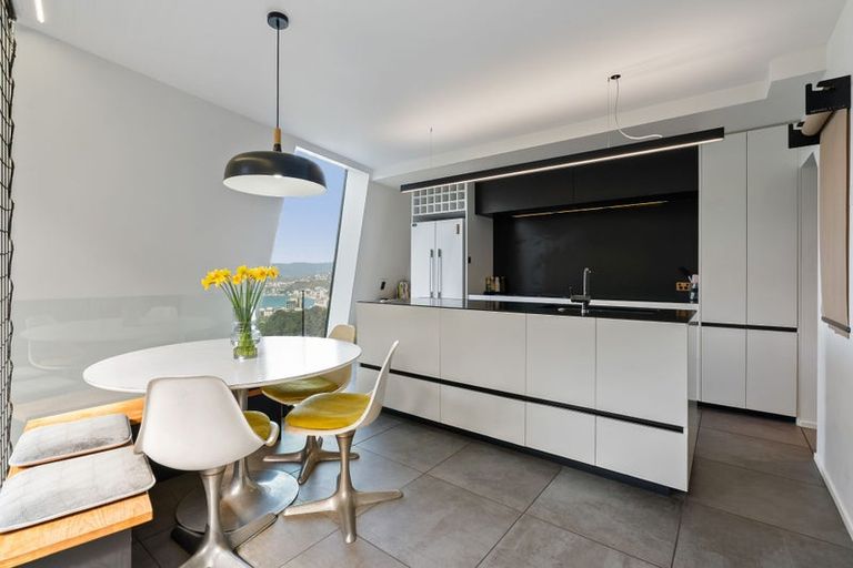 Photo of property in 64a Orangi Kaupapa Road, Northland, Wellington, 6012