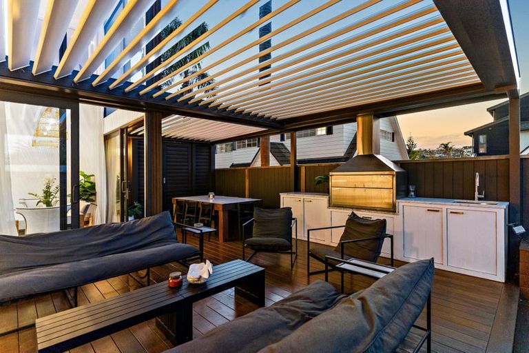 Photo of property in 2/3 Craig Road, Milford, Auckland, 0620