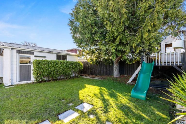 Photo of property in 29 Sturrocks Road, Redwood, Christchurch, 8051