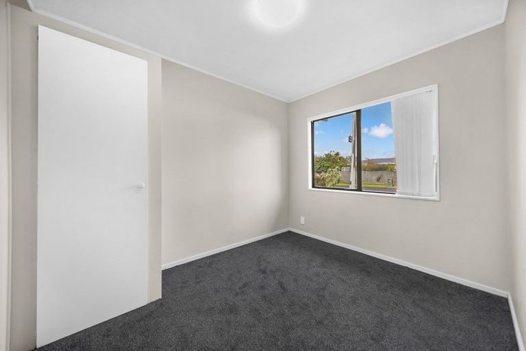 Photo of property in 2/13 John Street, Mangere East, Auckland, 2024