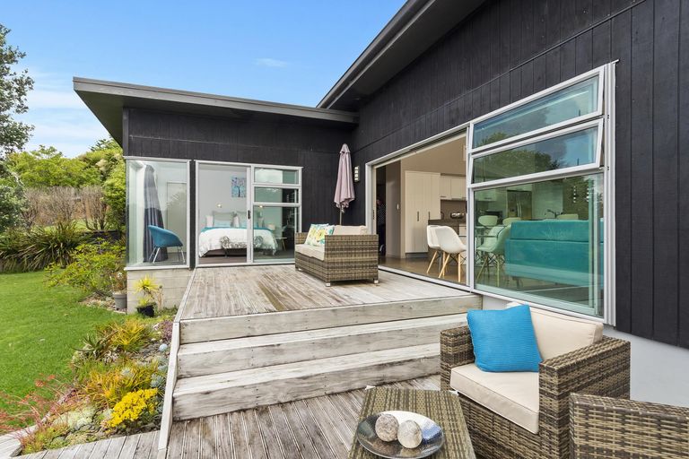 Photo of property in 71 Norm Freeman Drive, Te Puke, 3119