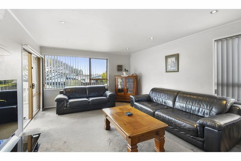 Photo of property in 7 Catkin Crescent, Papatoetoe, Auckland, 2025