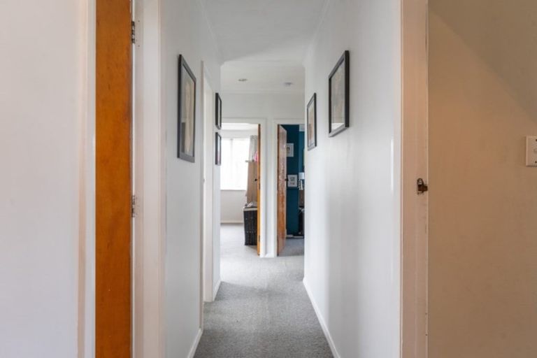 Photo of property in 16 Kummer Crescent, Masterton, 5810