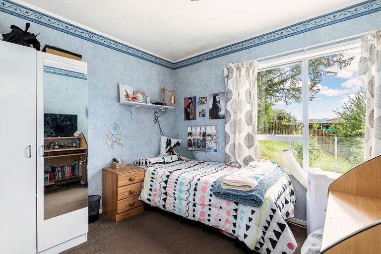 Photo of property in 11 Terra Nova Street, Glen Eden, Auckland, 0602