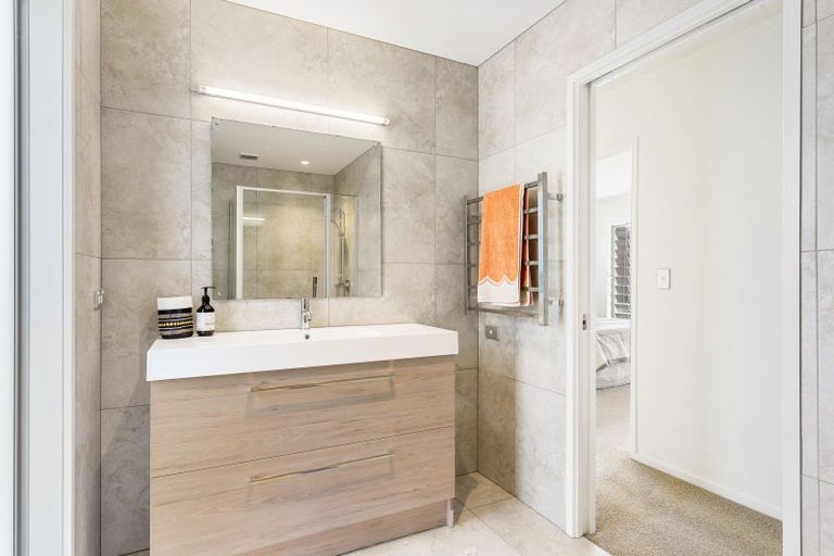 Photo of property in 132 Kiwi Road, Whangamata, 3620