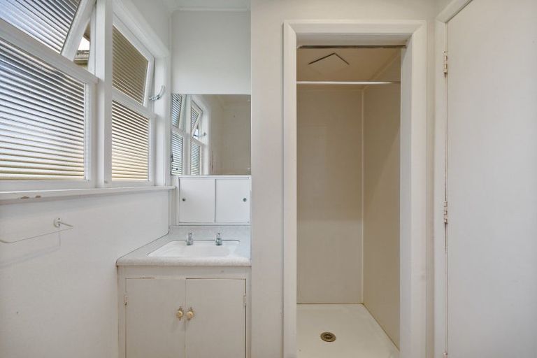 Photo of property in 14 Gordon Terrace, Hunterville, 4730