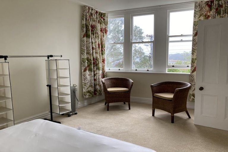 Photo of property in 18 Central Terrace, Kelburn, Wellington, 6012