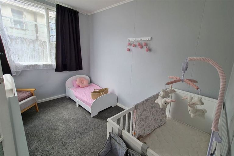 Photo of property in 36 Karaka Street, Helensville, 0800