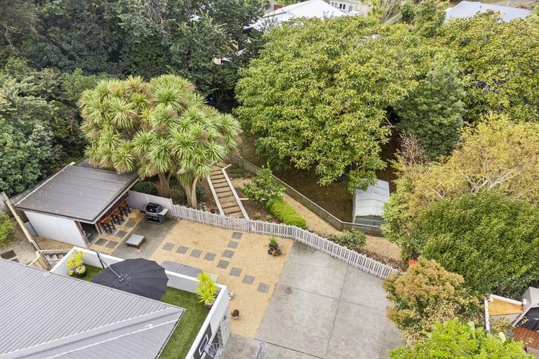 Photo of property in 34 Renown Road, Raumati South, Paraparaumu, 5032